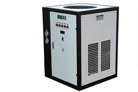 買風(fēng)冷箱式冷水機(jī)時遇到低報價應(yīng)該怎么辦？